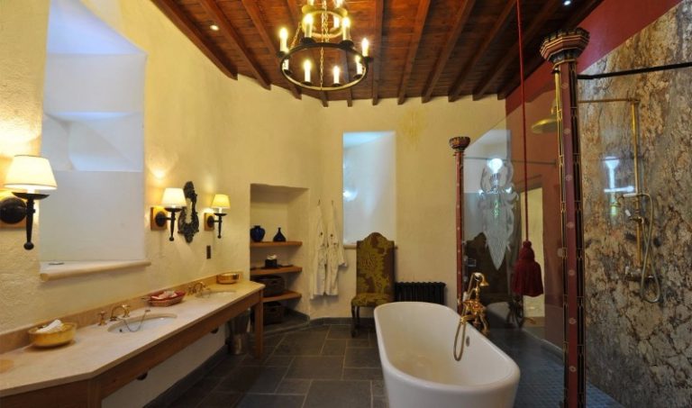 luxury-family-hotels-thornbury-castle-gloucestershire-stay-8 luxury-family-hotels-thornbury-castle-gloucestershire-stay-8