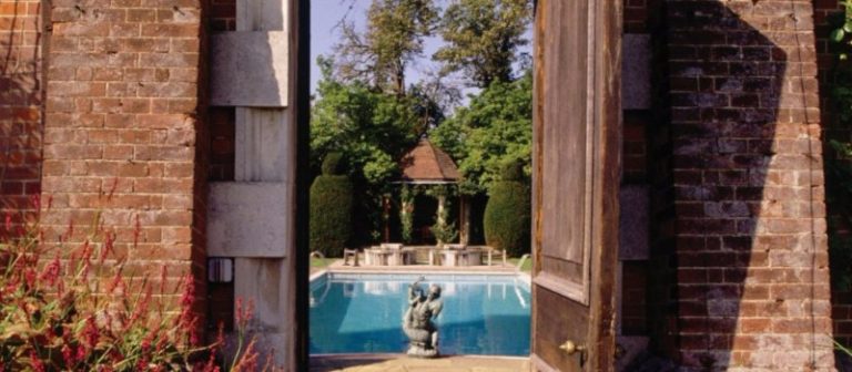 cliveden-hotel-swimming-pool