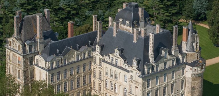rsz chateau brissac survol 768x336