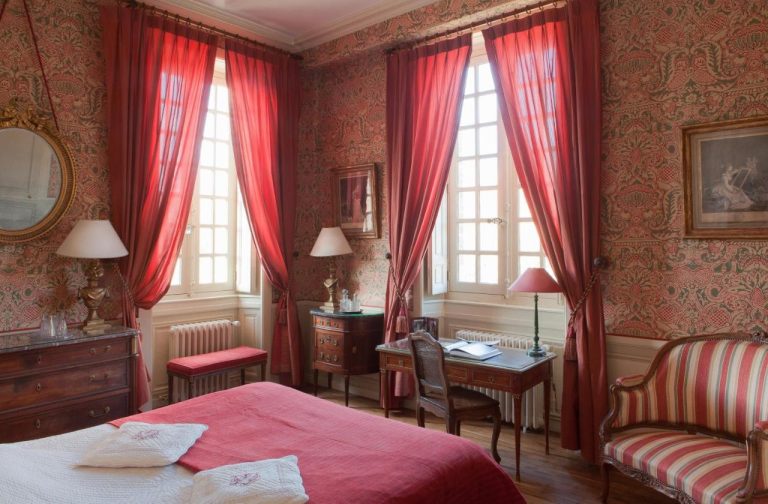 66384819 768x504