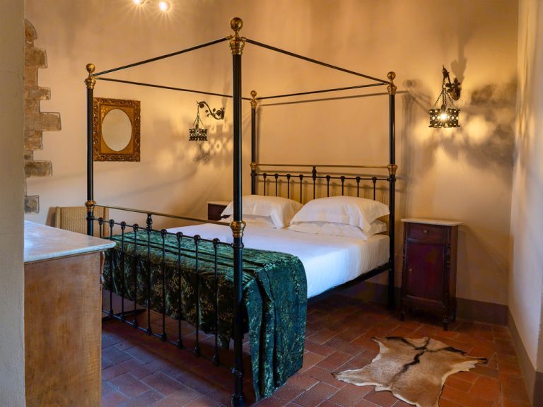 1024 letto tower castle sup gallery 768x576